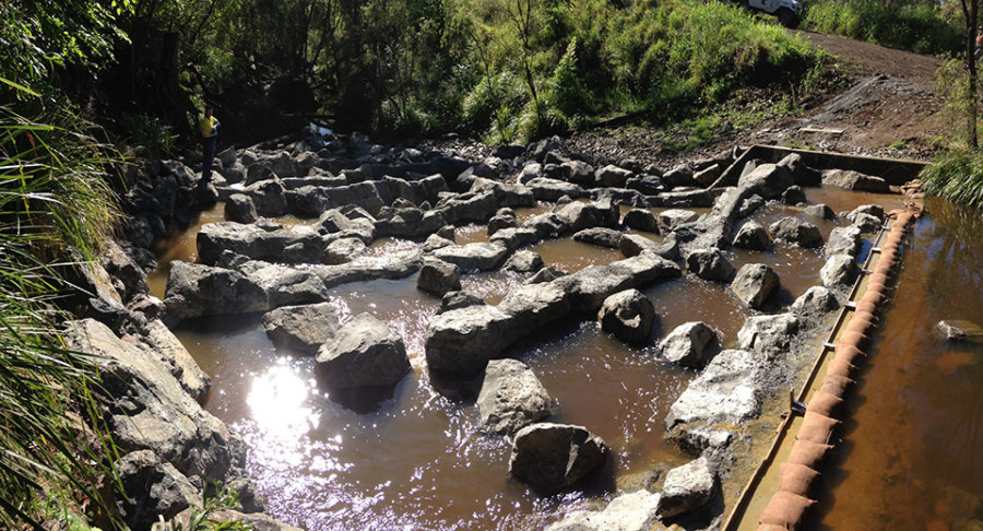 Berrys Weir Bremer River water flowin